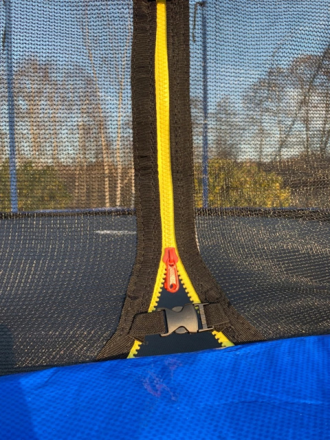 TRAMPOLINA OGRODOWA 8FT 252CM DLA DZIECI Z DRABINKĄ TRAMPOLINA OGRODOWA 8FT 252CM DLA DZIECI Z DRABINKĄ